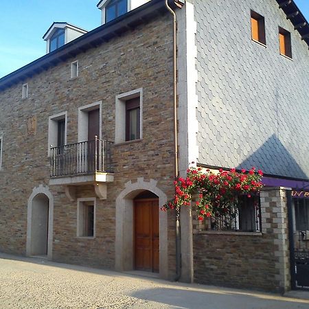 Albergue San Blas Понферрада Экстерьер фото