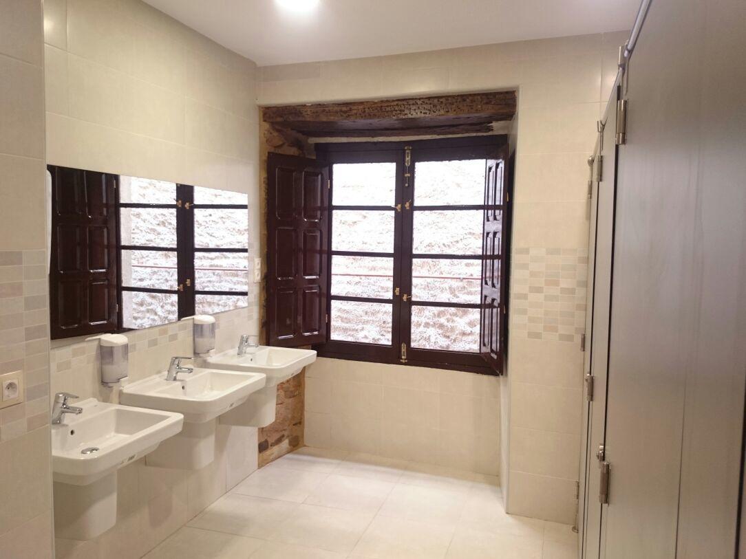 Albergue San Blas Понферрада Экстерьер фото